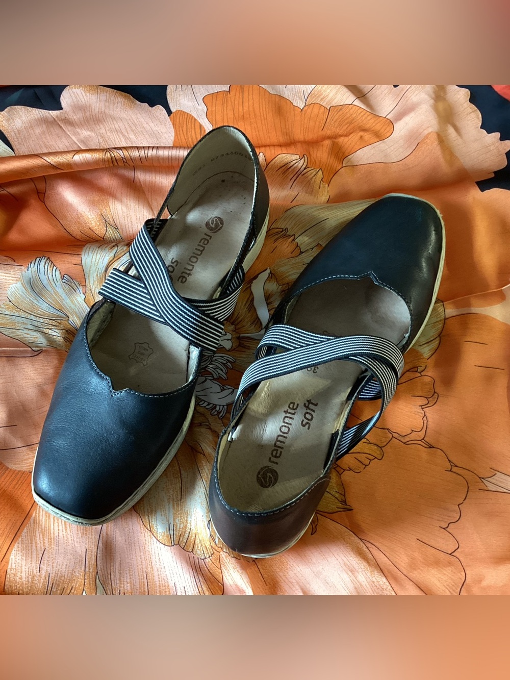 Remonte Black Leather Slip-On Mary Jane Flats with Striped Elastic Straps